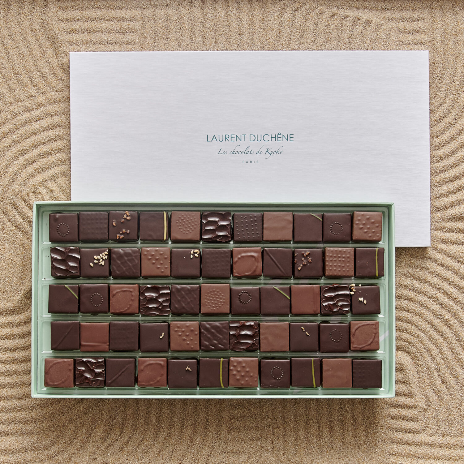 Boîtes chocolats noirs et lait (4 tailles)